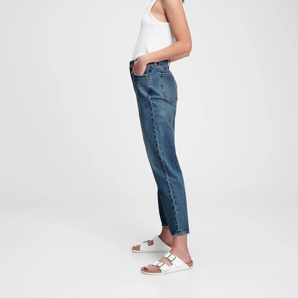 Gap Sky High Rise Mom Jeans with Washwell